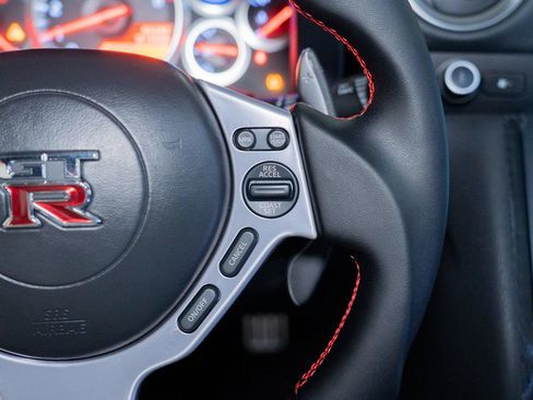 Used 2009 Nissan GT-R Premium AWD/4WD image 42