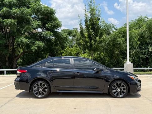 Used 2025 Toyota Corolla SE FWD image 5