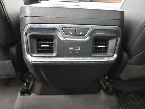 Used 2024 Chevrolet Silverado 1500 High Country w/ Technology Package RWD image 18