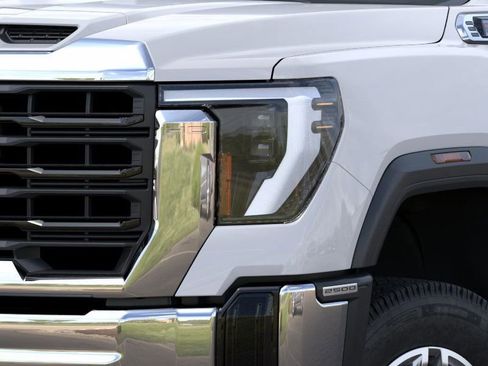 New 2026 GMC Sierra 2500 Pro AWD/4WD image 10