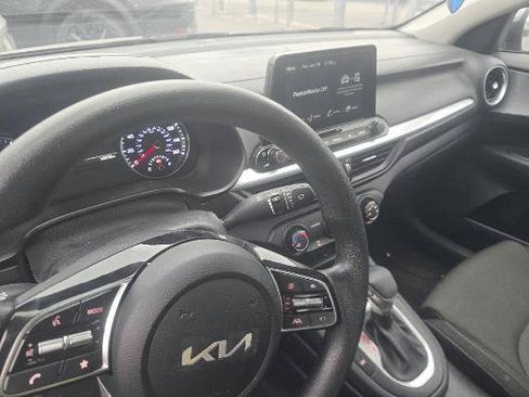 Used 2024 Kia Forte LXS FWD image 12