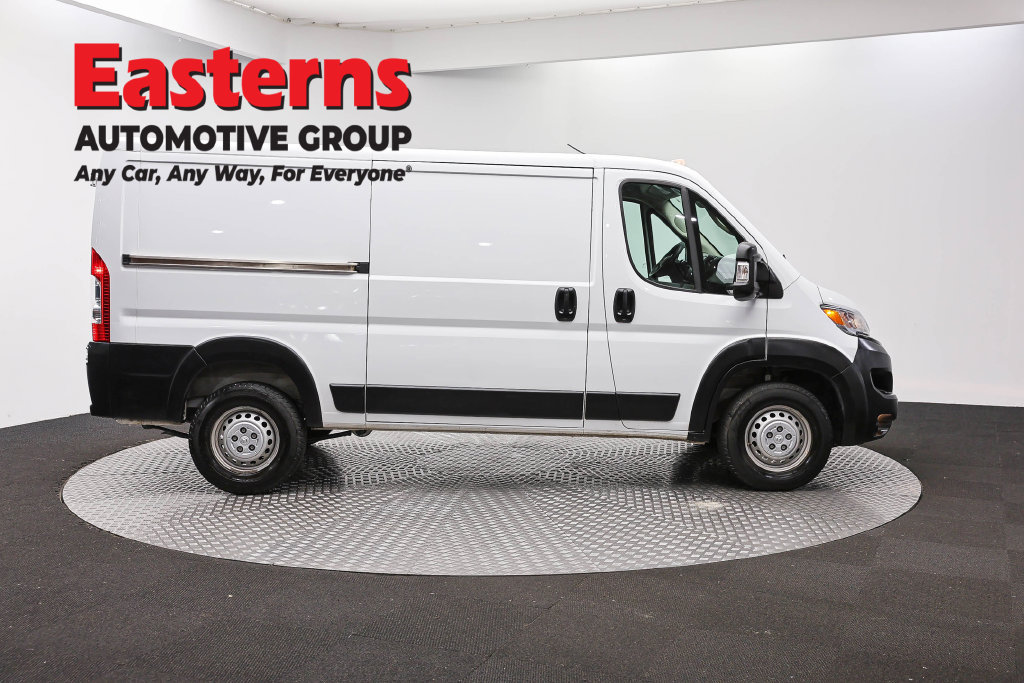 Used 2025 RAM ProMaster 2500 w/ Convenience Group FWD image 1