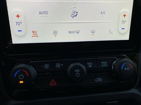 New 2025 Ford Ranger Lariat w/ FX4 Off-Road Package image 24