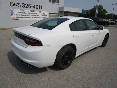 Used 2022 Dodge Charger SXT w/ Leather Interior Group image 8