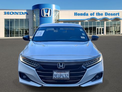Used 2022 Honda Accord Sport image 2
