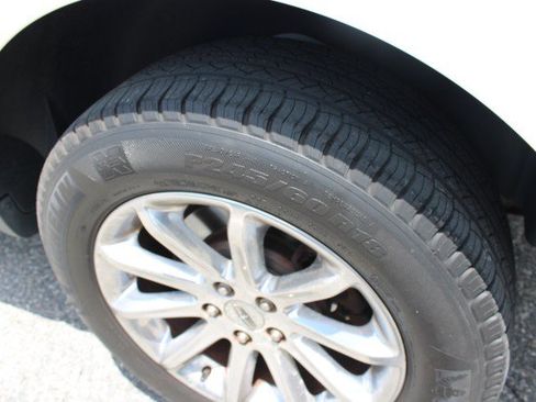 Used 2015 Lincoln MKX FWD w/ Equipment Group 102A image 41