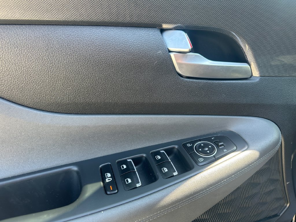 Used 2023 Hyundai Santa Fe SEL FWD image 10