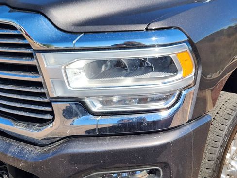 Used 2024 RAM 2500 Laramie w/ Safety Group AWD/4WD image 5
