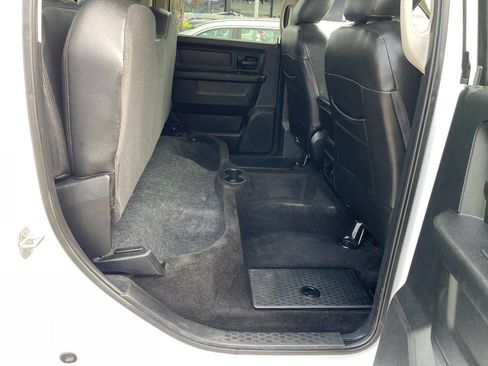 Used 2015 RAM 2500 Tradesman w/ Chrome Appearance Group image 21