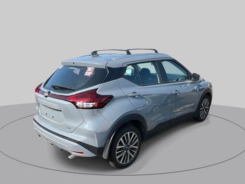 Used 2024 Nissan Kicks SV w/ Exterior Package FWD image 2