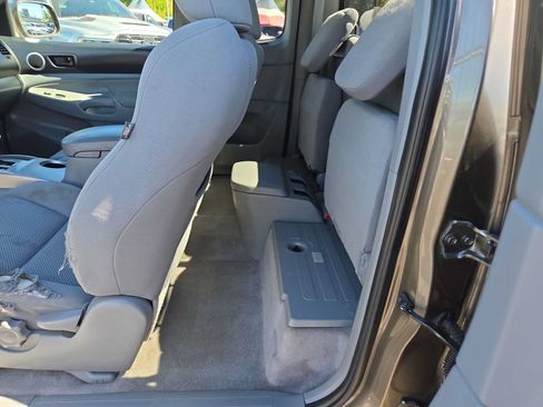 Used 2011 Toyota Tacoma PreRunner w/ TRD Sport Pkg RWD image 21