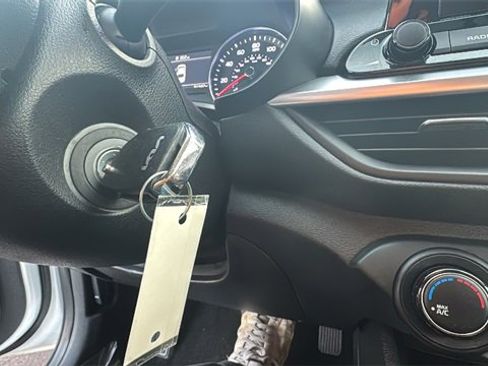 Used 2024 Kia Forte LXS image 13