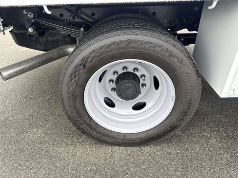 New 2026 Ford F550 2WD Crew Cab Super Duty image 34