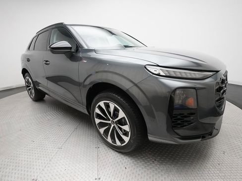 New 2026 Audi Q3 quattro 2.0T AWD/4WD image 38