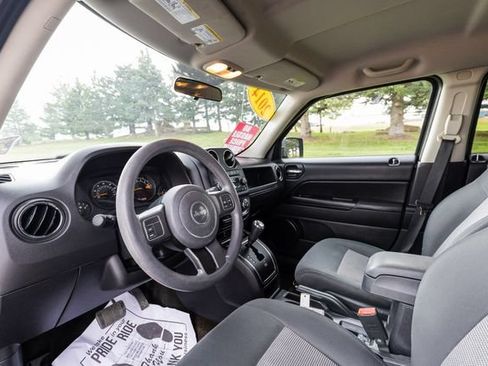 Used 2014 Jeep Patriot Sport AWD/4WD image 9