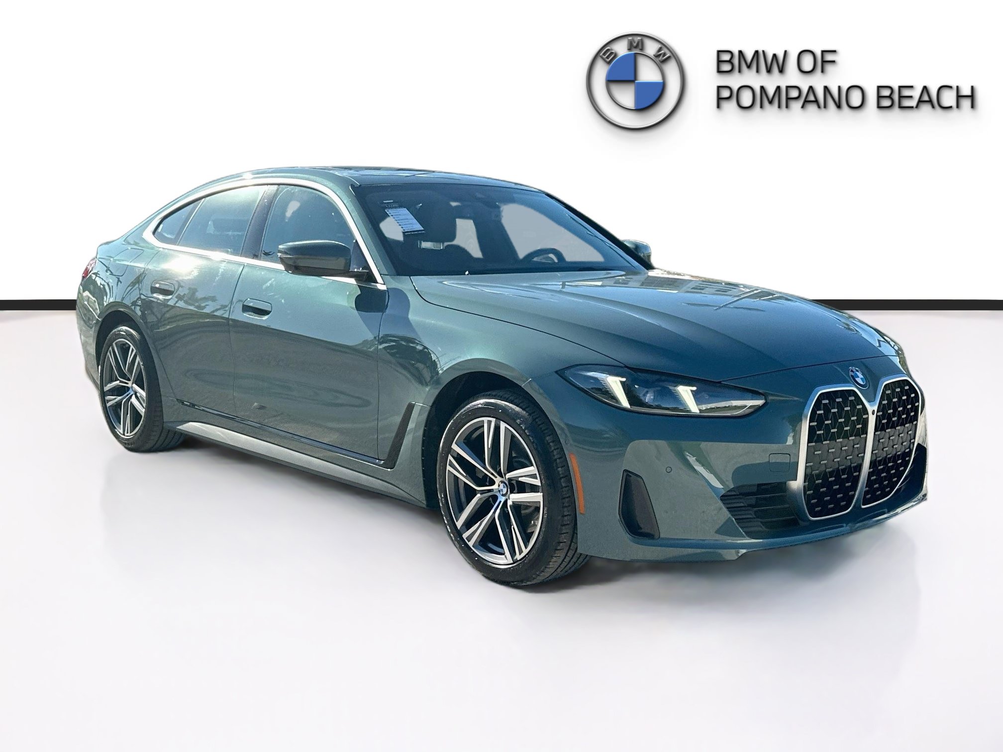 Used 2025 BMW 430i w/ Premium Package RWD image 1