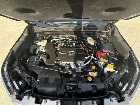 Certified 2025 Subaru Forester Limited w/ Popular Package image 26