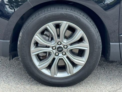 Used 2024 Ford Edge Titanium AWD/4WD image 39