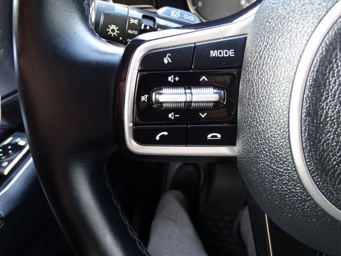 Used 2021 Kia Sorento SX image 17