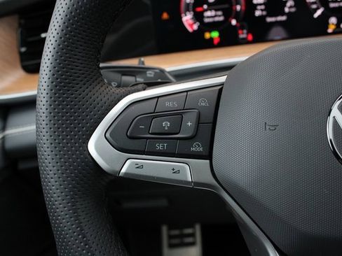 New 2026 Volkswagen Tiguan SEL R-Line image 14