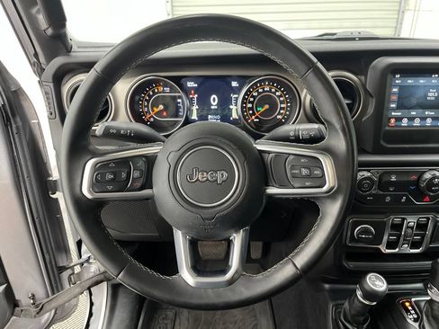 Used 2020 Jeep Gladiator Sport w/ Quick Order Package 24S AWD/4WD image 17