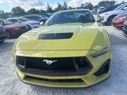 Used 2025 Ford Mustang GT RWD image 2