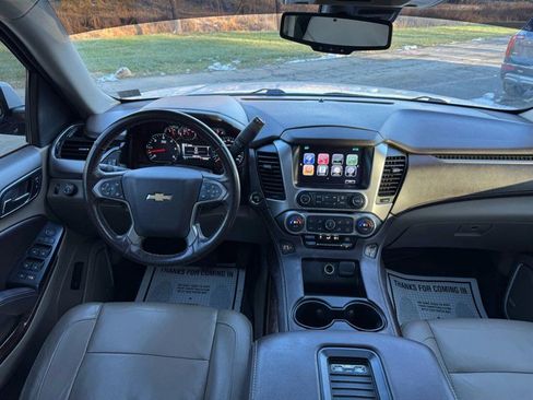 Used 2016 Chevrolet Suburban LT image 11