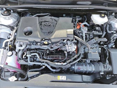 Used 2025 Toyota Camry LE FWD image 28