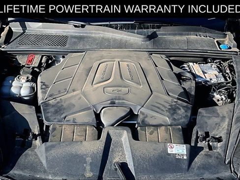 Used 2024 Porsche Cayenne image 11