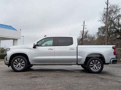 Used 2022 Chevrolet Silverado 1500 LT w/ Safety Package image 9