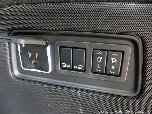 Certified 2024 Cadillac Escalade Sport w/ LPO, ONYX Package image 26