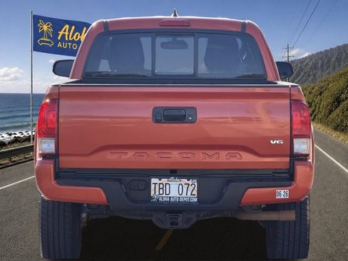 Used 2016 Toyota Tacoma SR5 RWD image 4