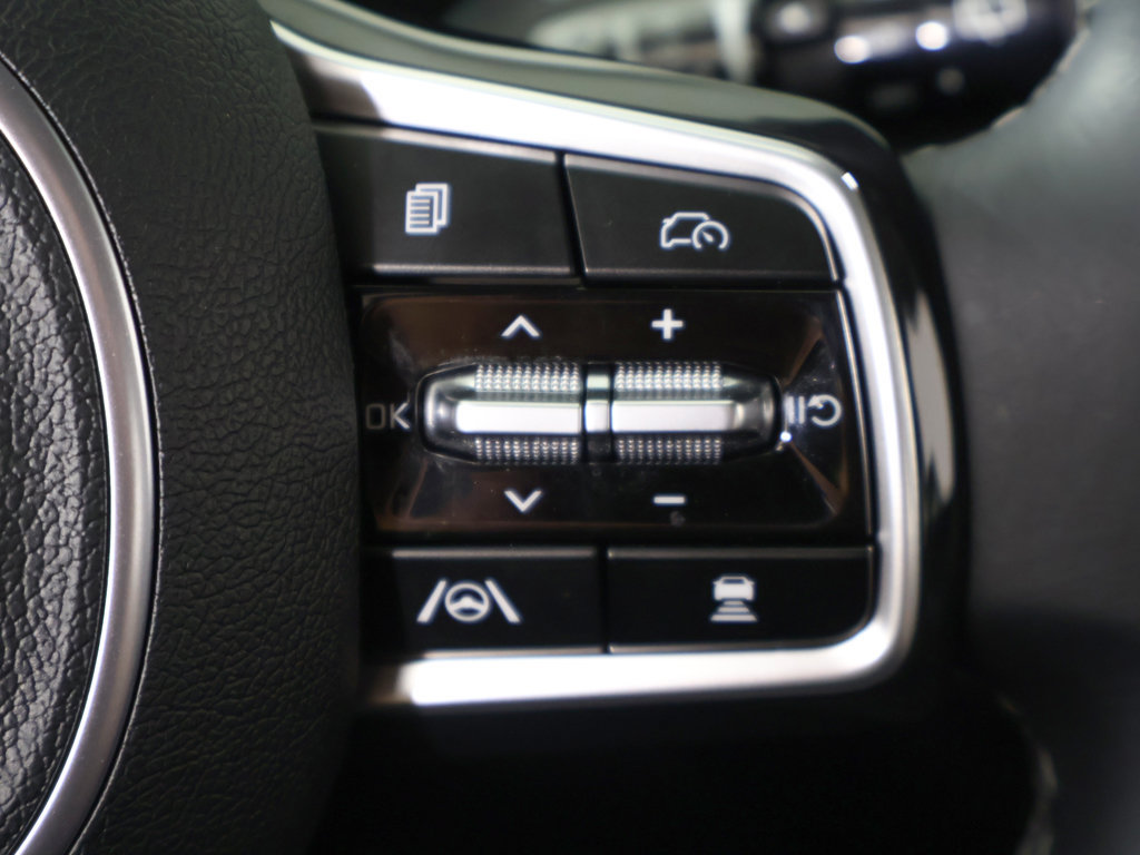 Used 2024 Kia Sorento S w/ Panoramic Sunroof Package FWD image 45
