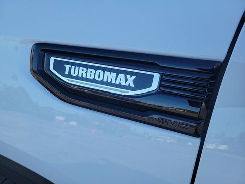 New 2026 GMC Sierra 1500 Pro w/ Pro Value Package image 17