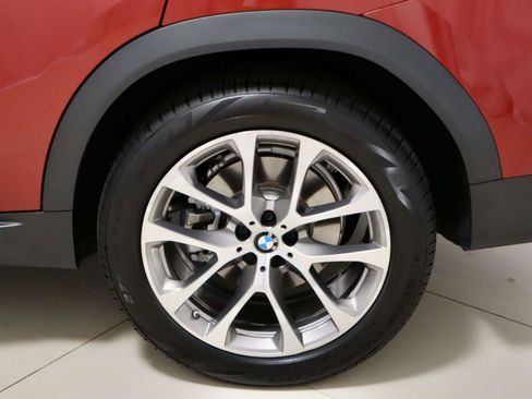 Used 2022 BMW X6 xDrive40i w/ Executive Package AWD/4WD image 9