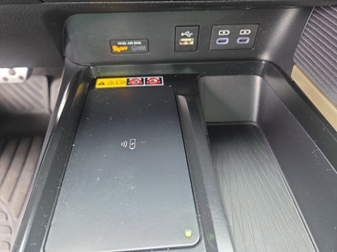 Certified 2025 Toyota Camry SE w/ Convenience Package FWD image 23