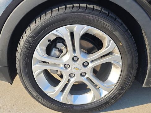 Used 2020 Chevrolet Bolt LT FWD image 10