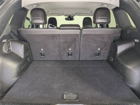 Used 2021 Jeep Cherokee Latitude Lux w/ Comfort/Convenience Group image 28