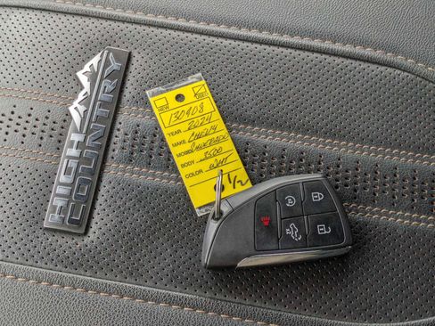 Used 2024 Chevrolet Silverado 3500 High Country w/ High Country Premium Package image 34