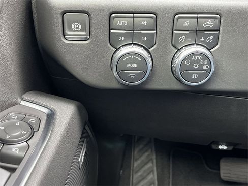 New 2025 GMC Sierra 1500 SLT w/ SLT Premium Plus Package image 18