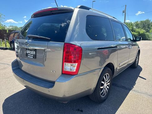Used 2011 Kia Sedona EX w/ Luxury Pkg FWD image 5