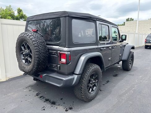 Used 2024 Jeep Wrangler Unlimited Sport AWD/4WD image 3