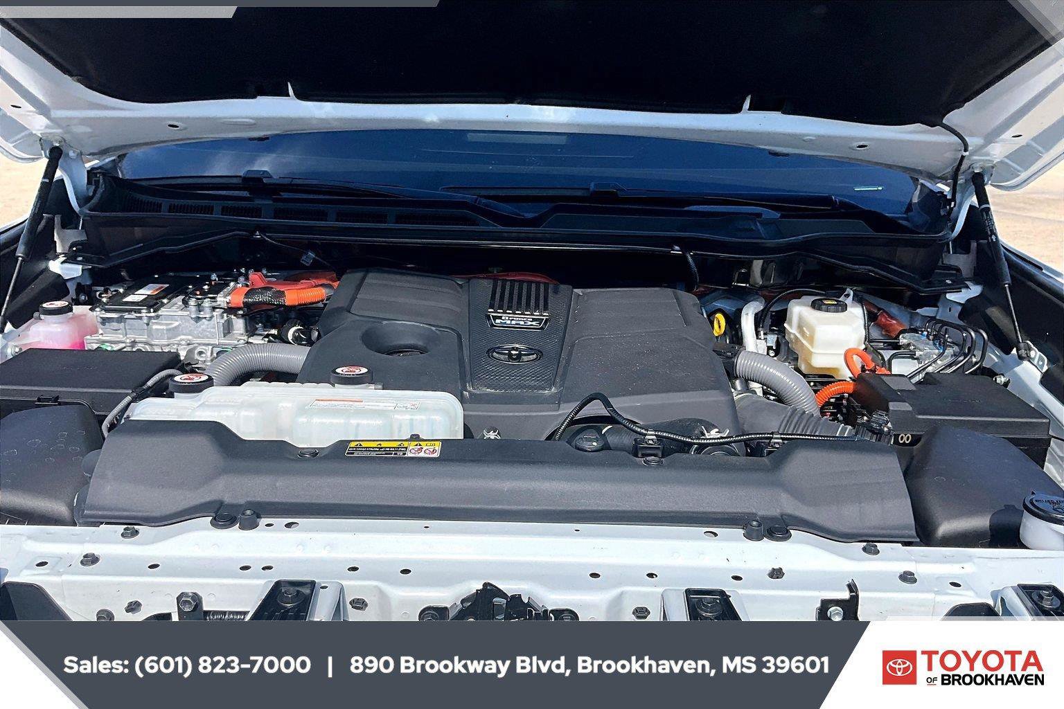 Used 2025 Toyota Tundra Limited AWD/4WD image 8