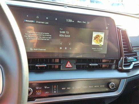 Certified 2025 Kia Sportage EX w/ Premium Package image 16