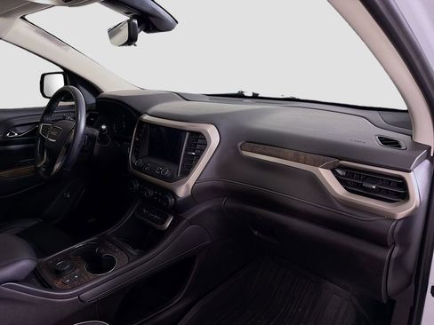 Used 2022 GMC Acadia Denali w/ Denali Technology Package image 33