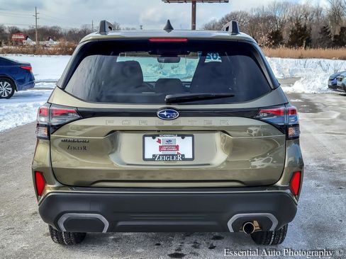 Used 2025 Subaru Forester Limited w/ Popular Package #2 image 5