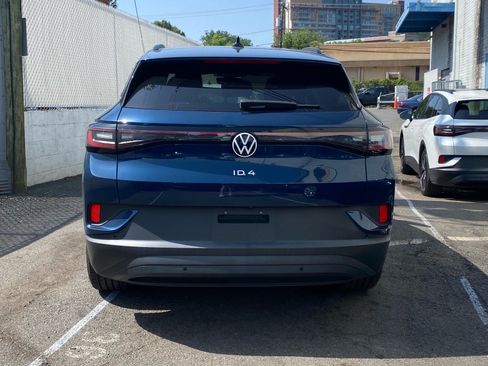 Certified 2023 Volkswagen ID.4 Pro RWD image 3
