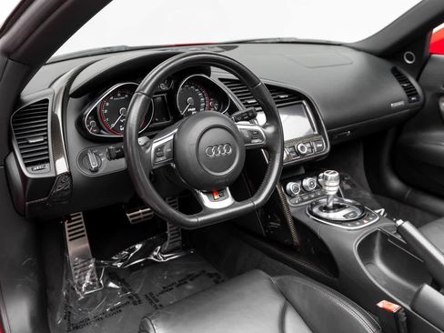 Used 2011 Audi R8 V10 AWD/4WD image 2