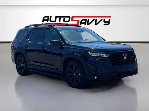 Used 2025 Honda Pilot Black Edition image 1