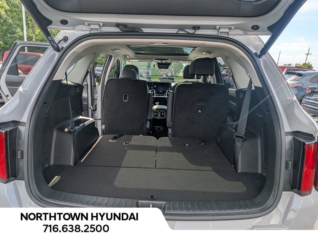 Used 2023 Kia Sorento SX AWD/4WD image 35